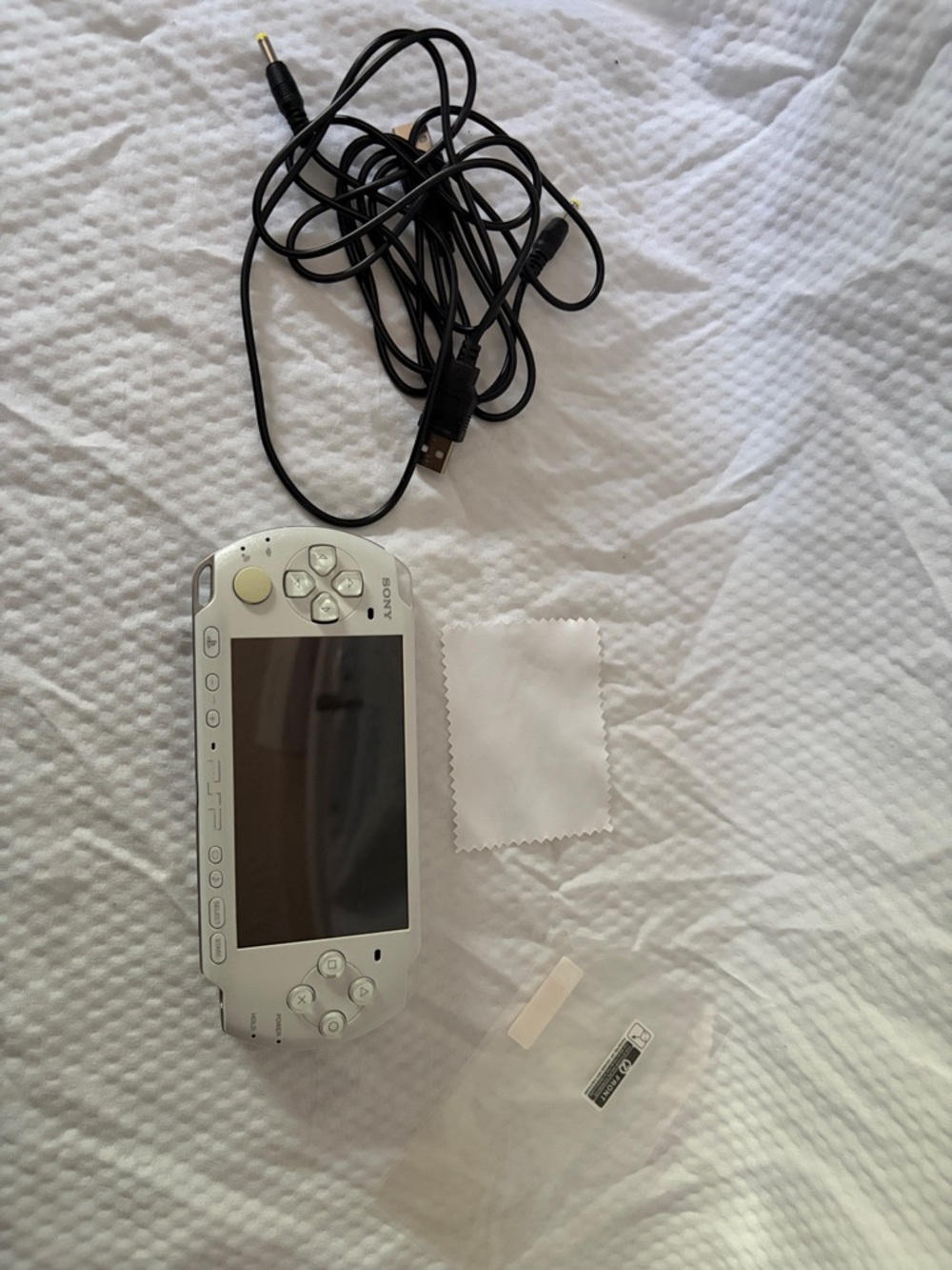 SONY ORIGINAL PSP in white Handheld Video gaming system, cords, battery, & more